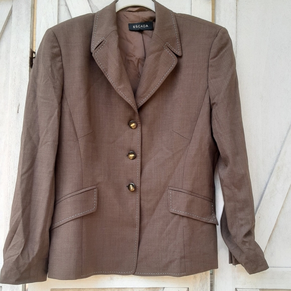 Escada Jackets & Blazers - Escada dark brown blazer size 40.